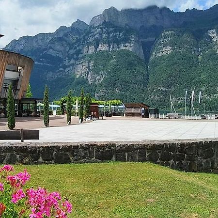 Marina Walensee Hotel Unterterzen Eksteriør billede